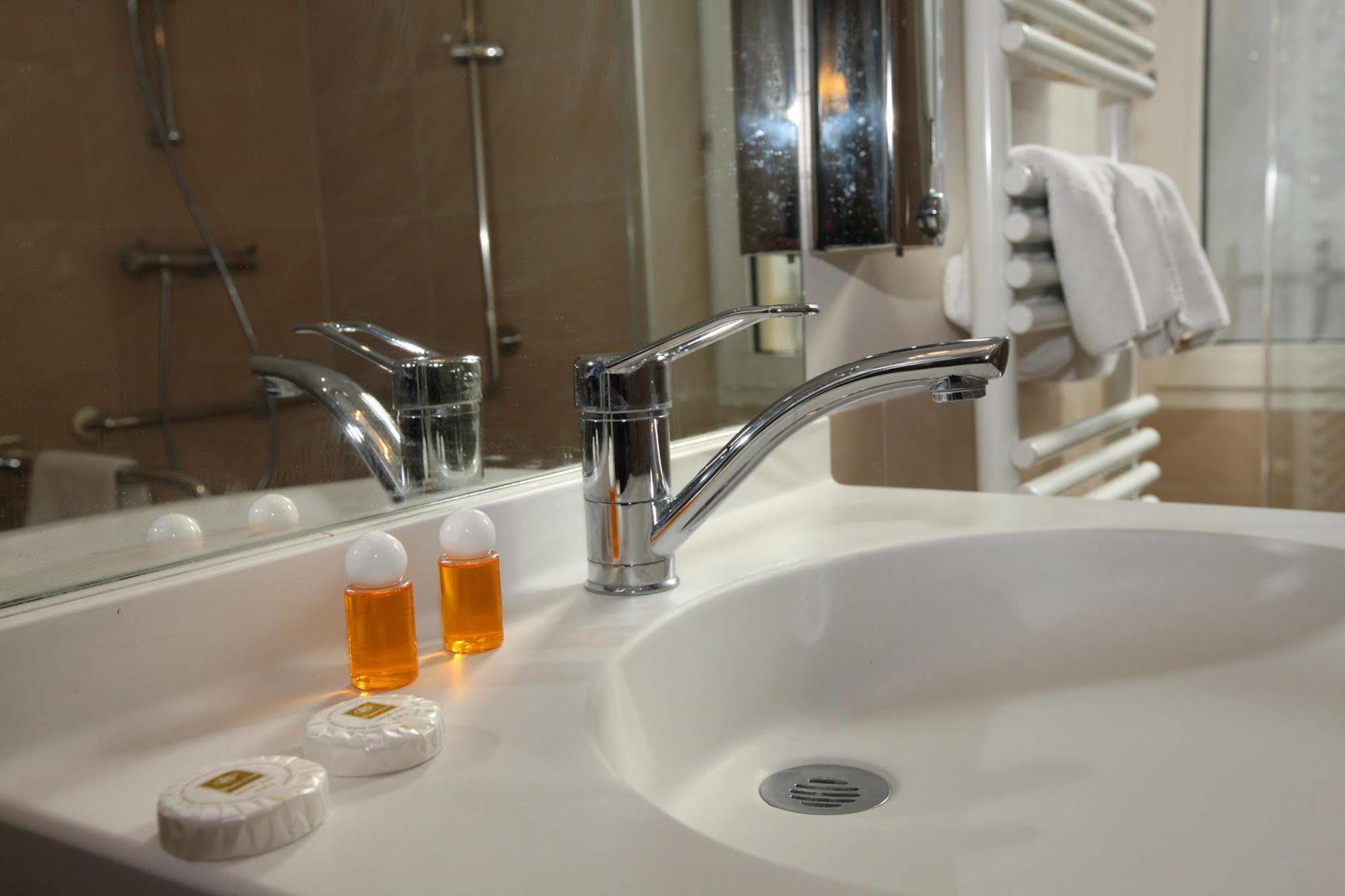 Hotel Sunny Париж Экстерьер фото